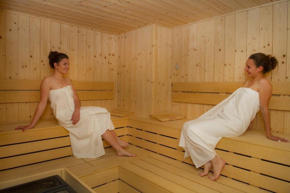 Hotel Berounka Hrebecniky エクステリア 写真