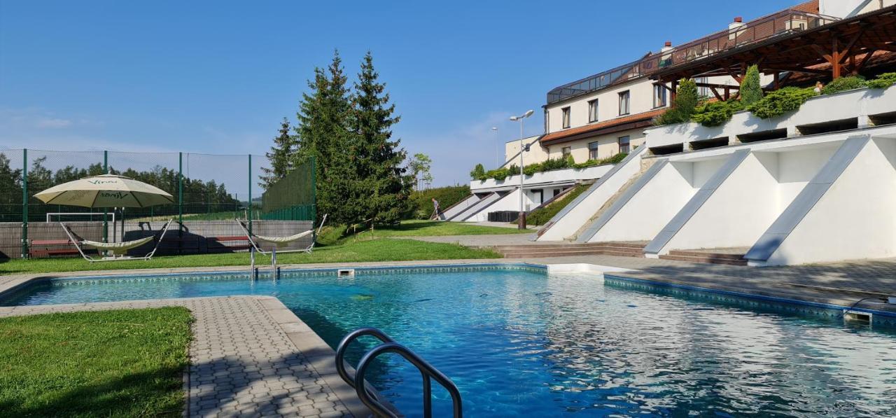 Hotel Berounka Hrebecniky エクステリア 写真