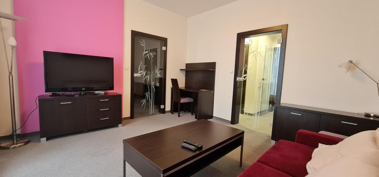 Hotel Berounka Hrebecniky エクステリア 写真